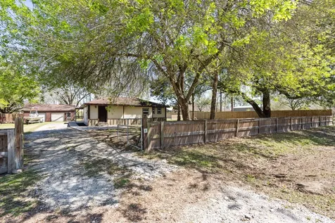 7117 Avenue D Santa Fe TX 77510