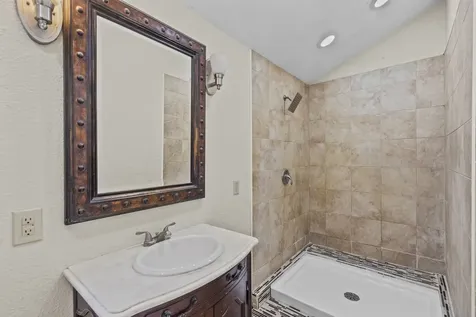 7117 Avenue D Santa Fe TX 77510