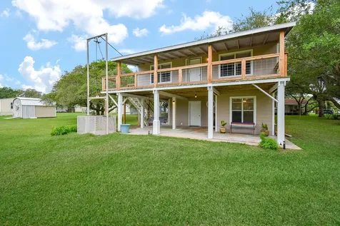 1551 Bayview Drive Palacios TX 77465