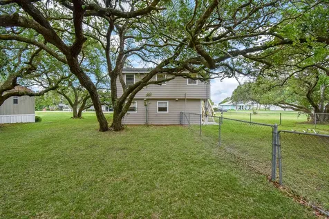 1551 Bayview Drive Palacios TX 77465