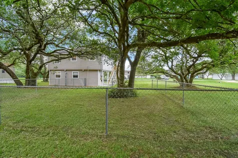 1551 Bayview Drive Palacios TX 77465
