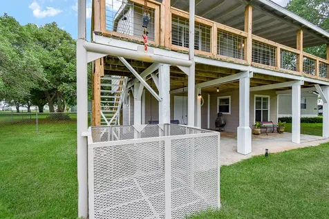 1551 Bayview Drive Palacios TX 77465