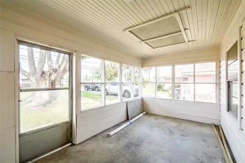 4708 Los Angeles Street Houston TX 77026