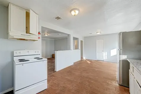 5322 Westover Street Houston TX 77033