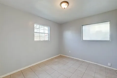 5322 Westover Street Houston TX 77033