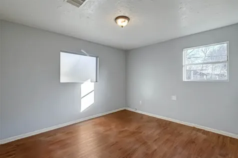 5322 Westover Street Houston TX 77033