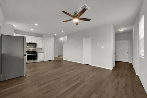 2542 Steelhead Drive Conroe TX 77384