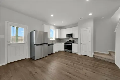 2542 Steelhead Drive Conroe TX 77384