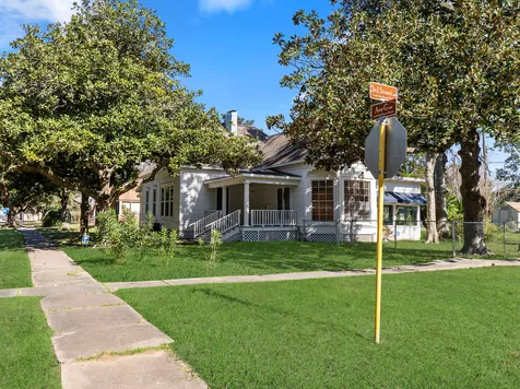 2421 Avenue G Bay City TX 77414