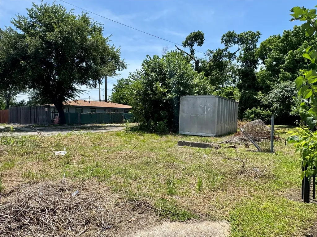 7309 N Main Street Houston TX 77022