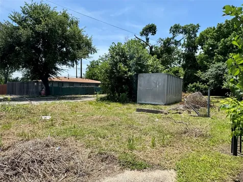 7309 N Main Street Houston TX 77022