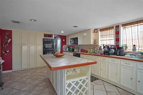 12338 Silo Lane Houston TX 77071