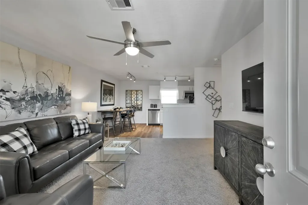 20235 Kieth Harrow Boulevard 1612 Katy TX 77449