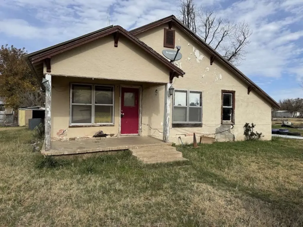 503 E Reiman Street Seymour TX 76380