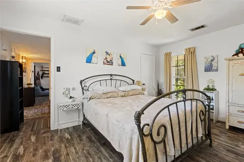506 River Oaks Drive Huntsville TX 77340