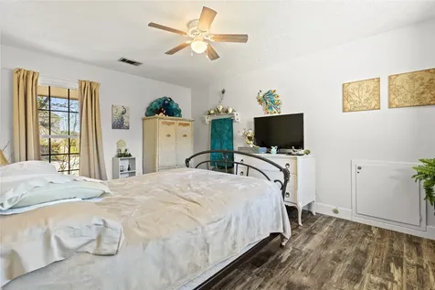 506 River Oaks Drive Huntsville TX 77340