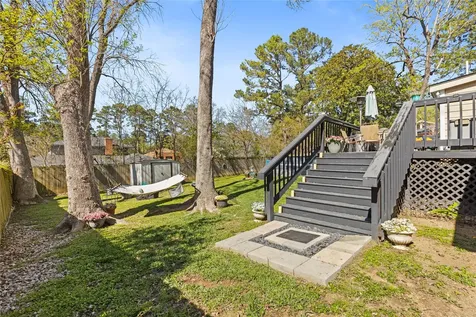 506 River Oaks Drive Huntsville TX 77340