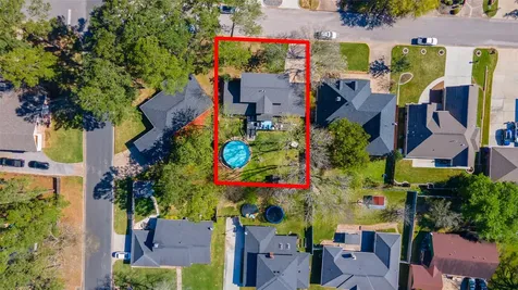506 River Oaks Drive Huntsville TX 77340