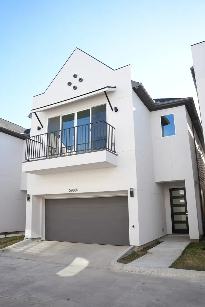 5906 Saint Augustine Street C Houston TX 77021
