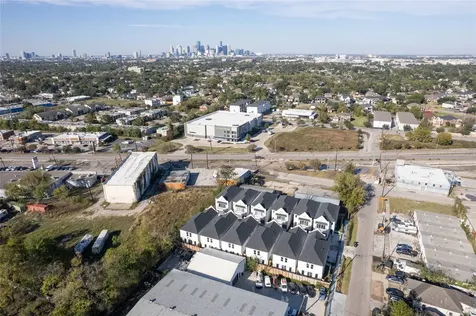 5906 Saint Augustine Street C Houston TX 77021
