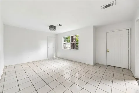 7714 Sterlingshire Street Houston TX 77016