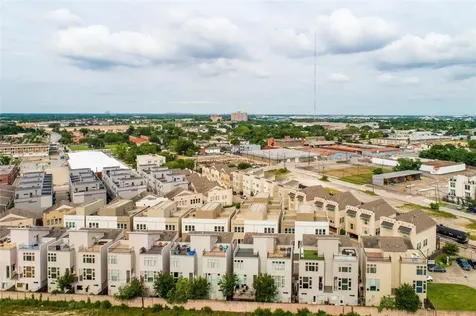 2345 Sperber Lane Houston TX 77003