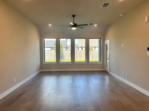 5215 Getty Lane Iowa Colony TX 77583