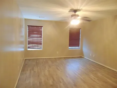 1809 Edinburg Avenue League City TX 77573
