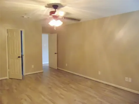 1809 Edinburg Avenue League City TX 77573