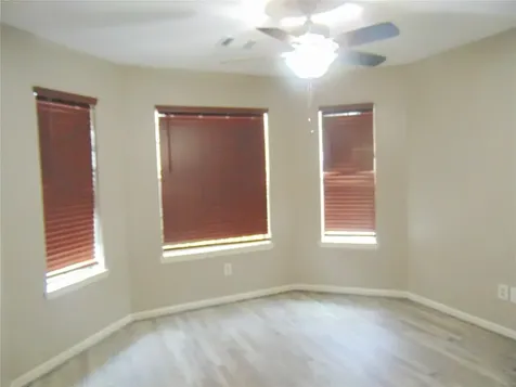 1809 Edinburg Avenue League City TX 77573