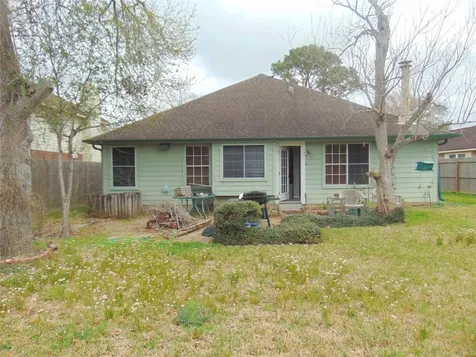 1809 Edinburg Avenue League City TX 77573