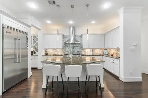 18 Secluded Trail The Woodlands TX 77380