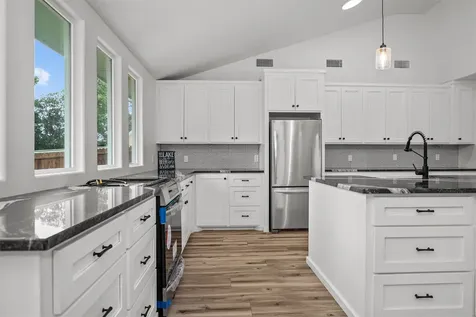 464 Sherwood Forest Drive W Ivanhoe TX 75979