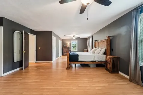 15191 Mcrae Lake Conroe TX 77303