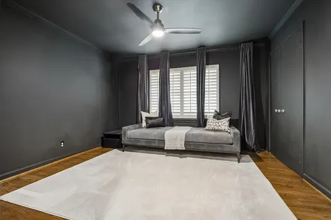 5656 Piping Rock Lane Houston TX 77056
