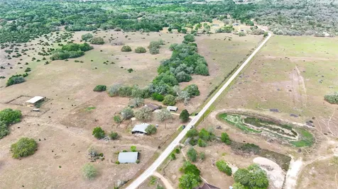 10782 County Road 284 Edna TX 77957