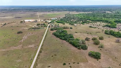 10782 County Road 284 Edna TX 77957