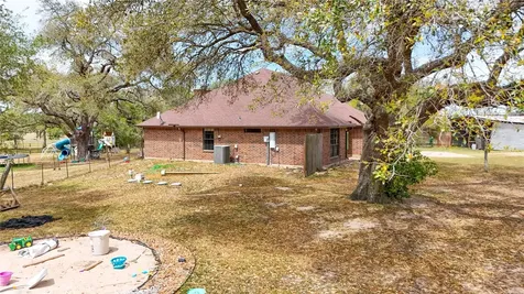10782 County Road 284 Edna TX 77957