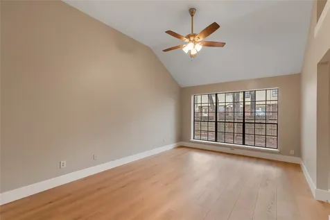 10 White Fawn Drive Spring TX 77381