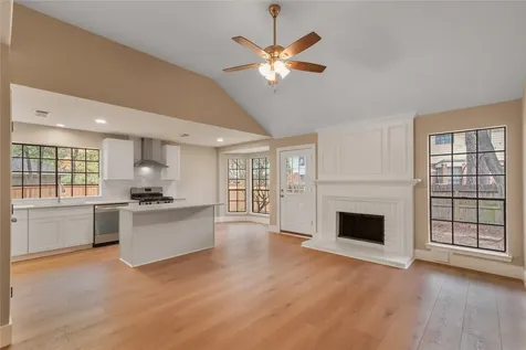 10 White Fawn Drive Spring TX 77381