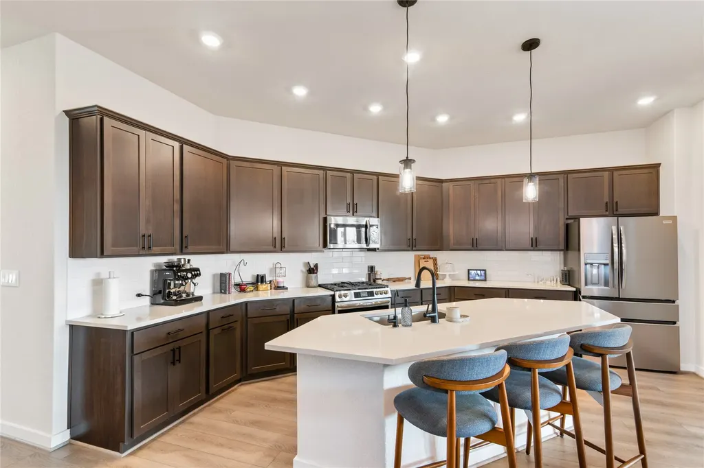 128 Radnor Road New Braunfels TX 78130