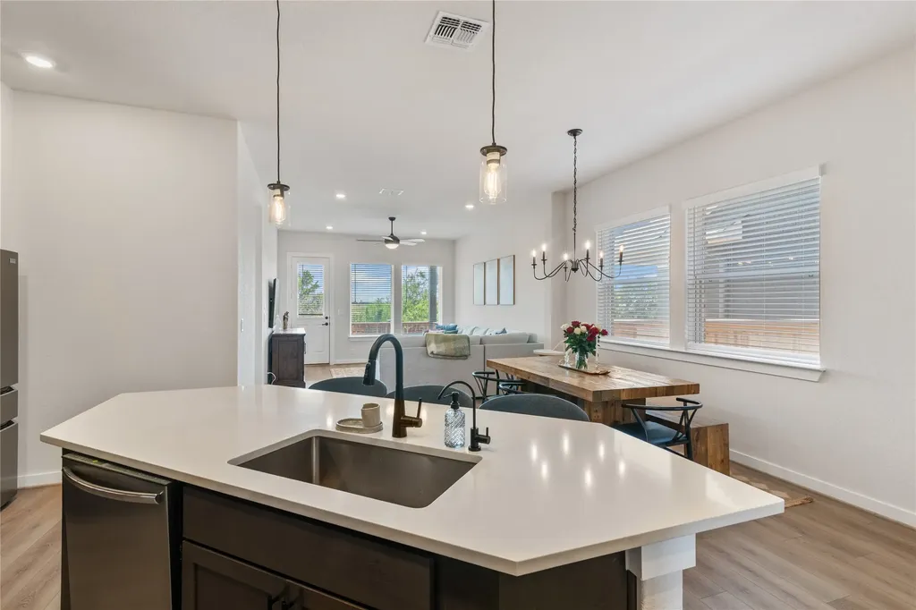 128 Radnor Road New Braunfels TX 78130
