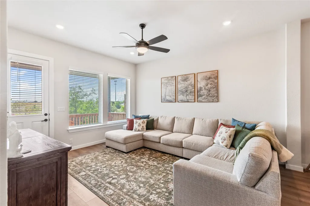 128 Radnor Road New Braunfels TX 78130