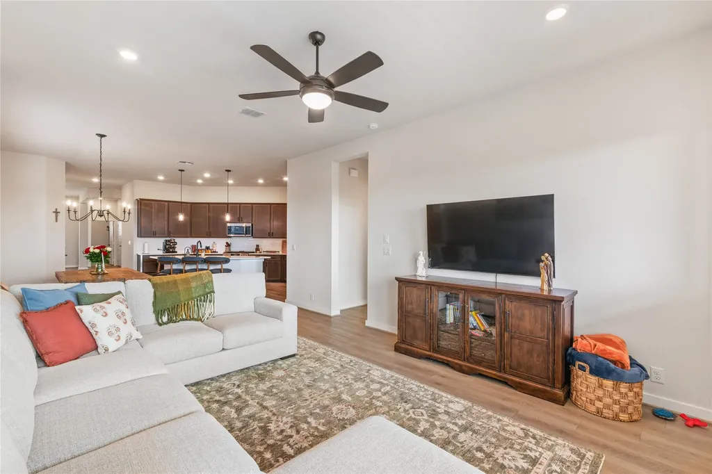 128 Radnor Road New Braunfels TX 78130