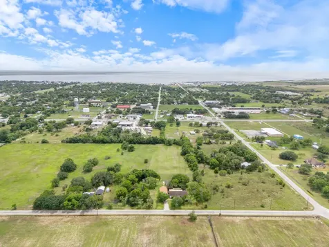 1103 Green Avenue Palacios TX 77465