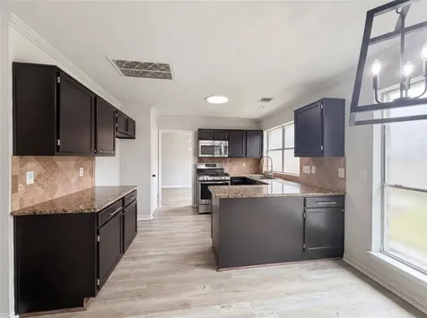 4012 Cedarwood Drive Pearland TX 77584