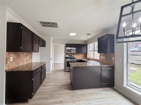 4012 Cedarwood Drive Pearland TX 77584