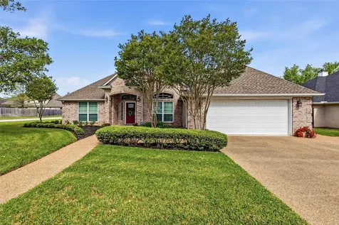 401 Sapphire Drive College Station TX 77845