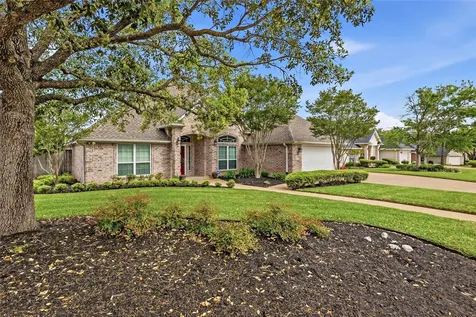 401 Sapphire Drive College Station TX 77845