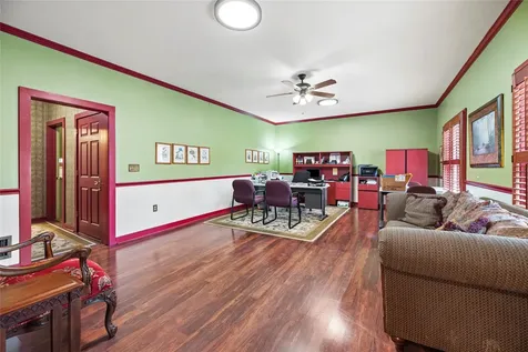 1106 Avenue O Huntsville TX 77340